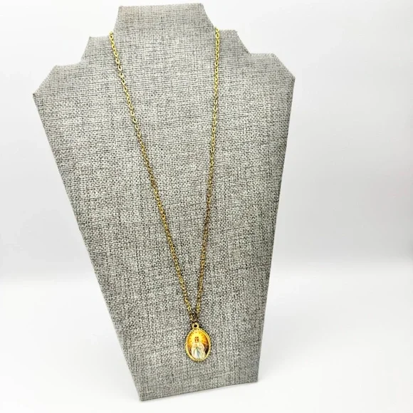 Vintage Our Lady of Lourdes Virgin Mary Pendant Necklace Medal Catholic - Picture 7 of 14